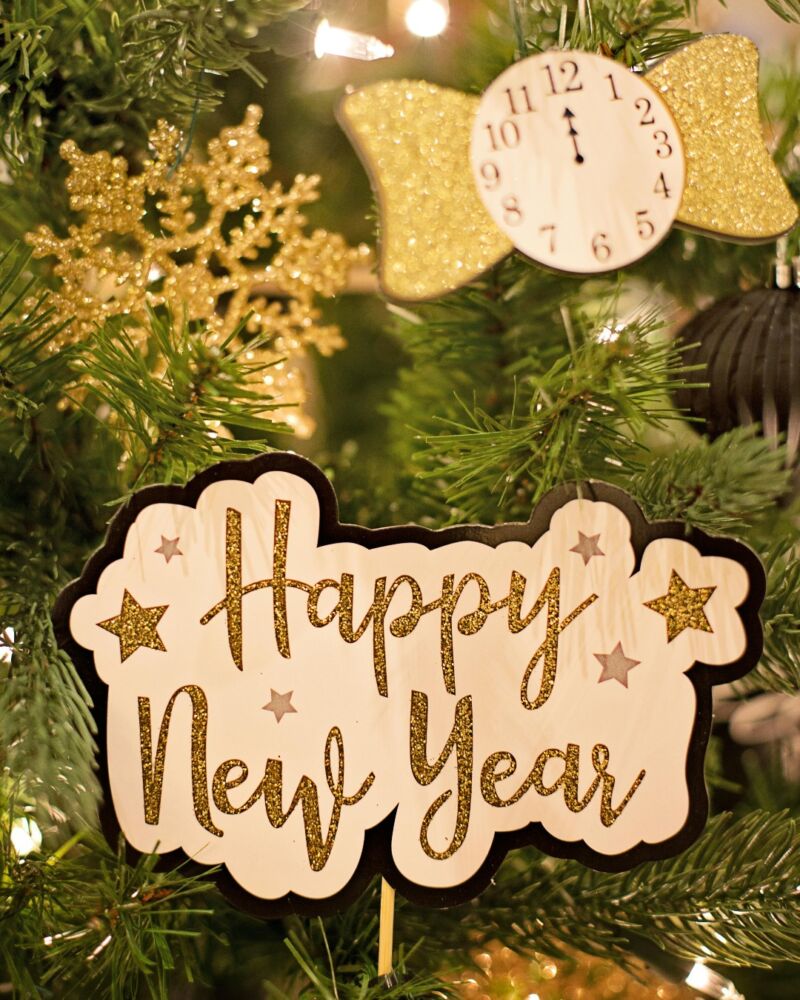 Image for the Tweet beginning: With the New Year bank